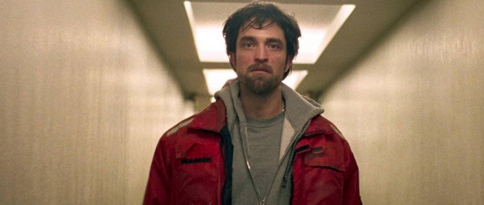 TheSkinnyNorth's tweet photo. Robert Pattinson gives a blistering performance in "breathless heist movie" Good Time https://t.co/e71a7YwSWQ https://t.co/gWjpGwboZs