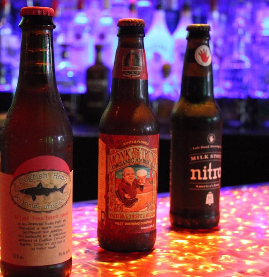 Stout_FL's tweet photo. Stop in 5-7pm &amp; get 50% OFF all Flatbreads, Appetizers &amp; Drinks (including your favorite craft beers) 👊🏼 https://t.co/856DPr47is