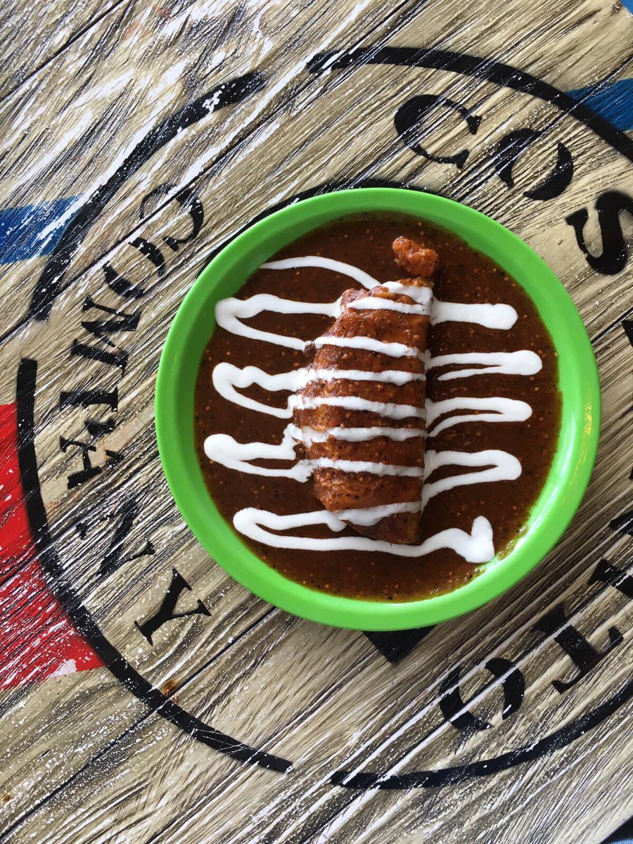 berriesandfun's tweet photo. #TacoTuesday en el @ElCostenitomx - súper promo 30 pesos 🍴#yummie #tastyfood #mexico #tasty https://t.co/ga2LJWbCDv