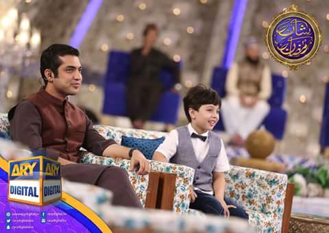 MuntahaFareed's tweet photo. @iqrarulhassan with his son in pehlaaj 💖 today's iftar transmission on ARYDIGITAL💙💙
#Shaneramzan❤❤ https://t.co/PriQ66PE4D