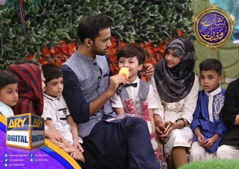 MuntahaFareed's tweet photo. @iqrarulhassan with his son in pehlaaj 💖 today's iftar transmission on ARYDIGITAL💙💙
#Shaneramzan❤❤ https://t.co/PriQ66PE4D