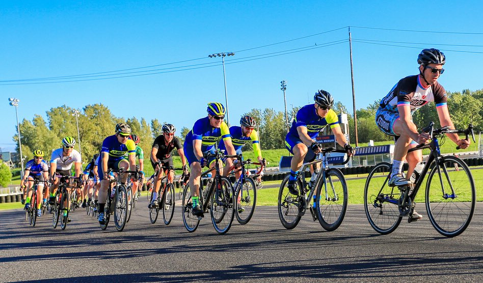 planet_pdx's tweet photo. No PIR tonight. Flashback to last week. π· by #HotFootPhoto @planetxbikes @Xiologix @ORBicycleRacing @rcbpdx @portlandraceway https://t.co/BM2v4yY9JJ