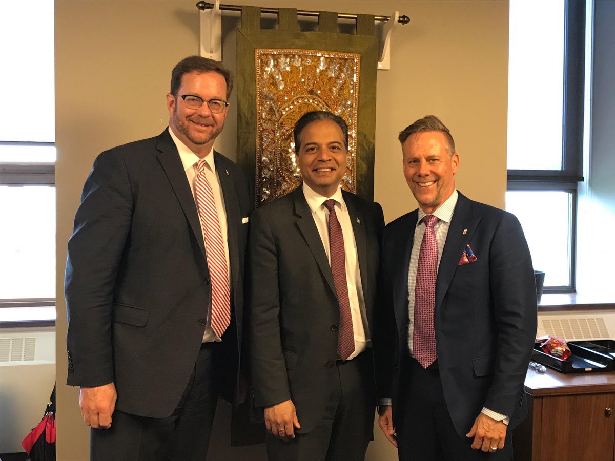 CFloyd65's tweet photo. Enjoyed speaking with @RajSainiMP about how brokers support consumer protection in the insurance industry! #IBACOnTheHill @IBACanada https://t.co/a0S2HAV07t