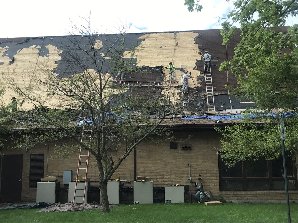 CCCedarRapids's tweet photo. #ReroofingTheSanctuary
#ThankYouJesus https://t.co/1bh90ElWhp