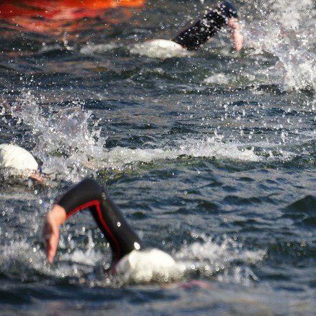 BrookesActive's tweet photo. Ever wanted to try open water swimming in the heart of Oxford. Starts Thu 1st June 7am-8am https://t.co/CGm2KdlcYc https://t.co/2iD43J5Gpy