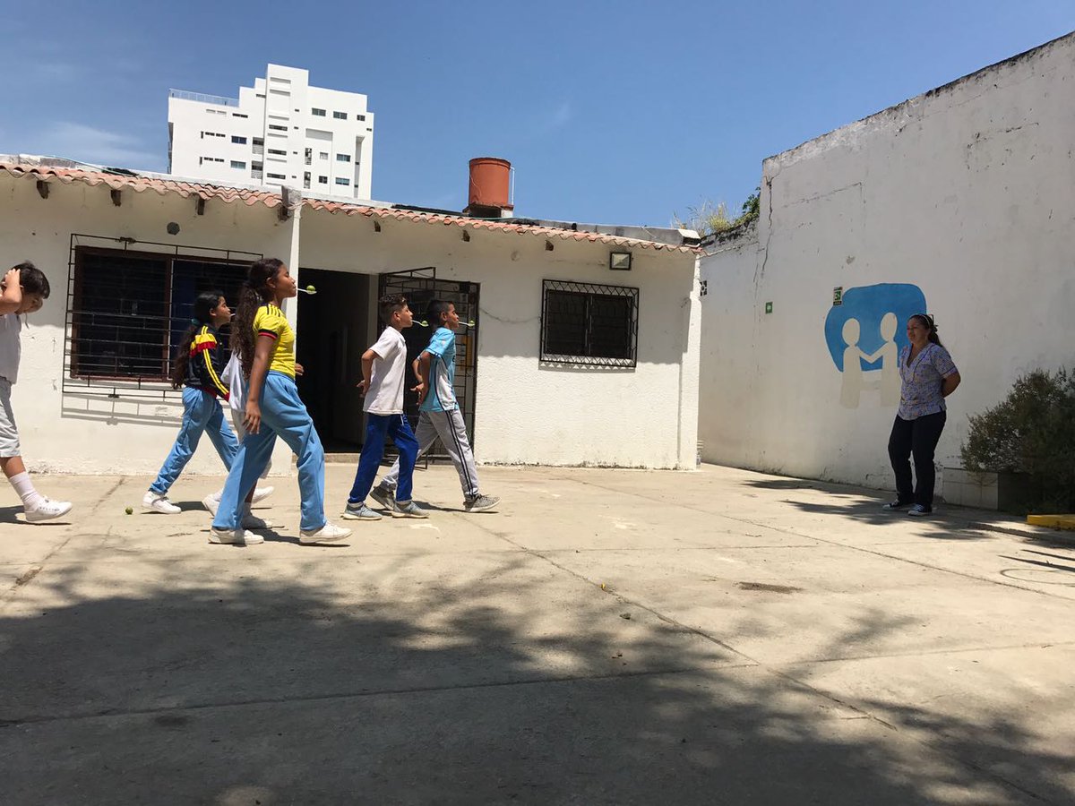colmayorca's tweet photo. @colmayorca #iniciosemanacultural#dia1 https://t.co/Td9t4uATtn
