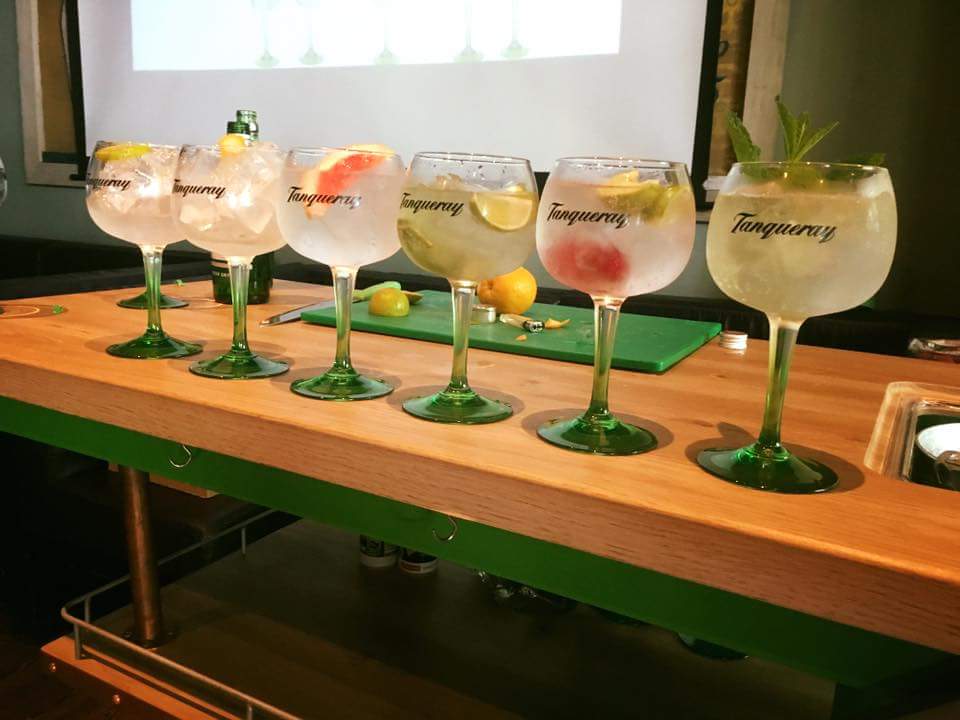 SlugStaines's tweet photo. Exciting Gin times ahead 😍🌞
@tim_homewood #tanquerey #summeroflove https://t.co/YWeh7Rf4E3