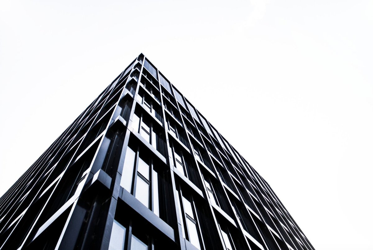 NAIGlobal's tweet photo. These are the #realestate trends of 2017 you can't ignore. >> https://t.co/rxLCT4cfpU https://t.co/HI6URjR3bd