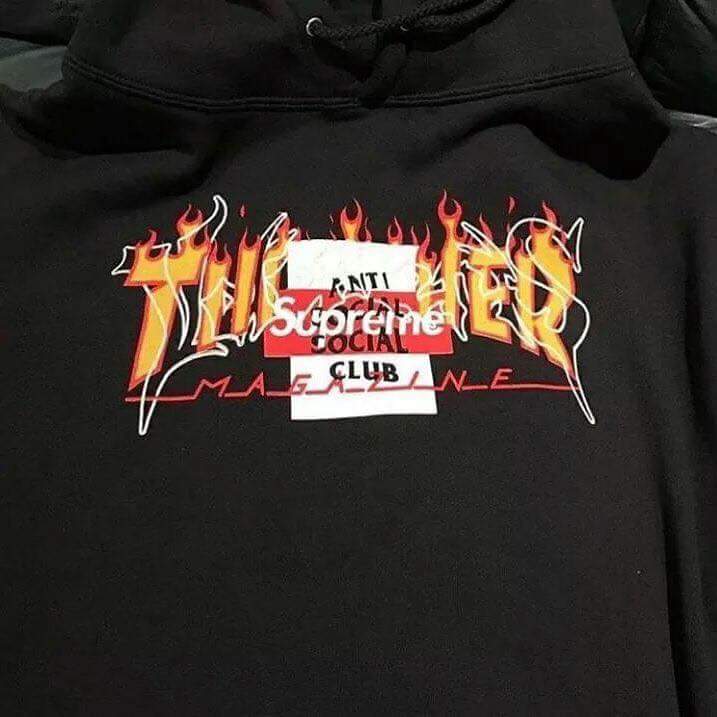 Raytesy's tweet photo. Will den Pullover haben haha https://t.co/LLuqWSvdMj
