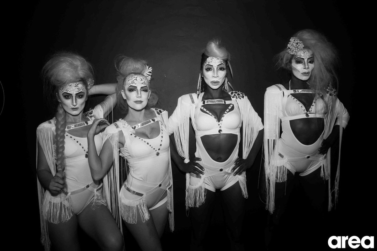 1997FrancescaK's tweet photo. @area_sheffield Cirque Saturday's 😊 Looking Sassy As Alway's 💅💃👌🏻 #dancers Book your ultimate VIP Experience for this Saturday! 01143275454😘 https://t.co/c0n0bMniwg