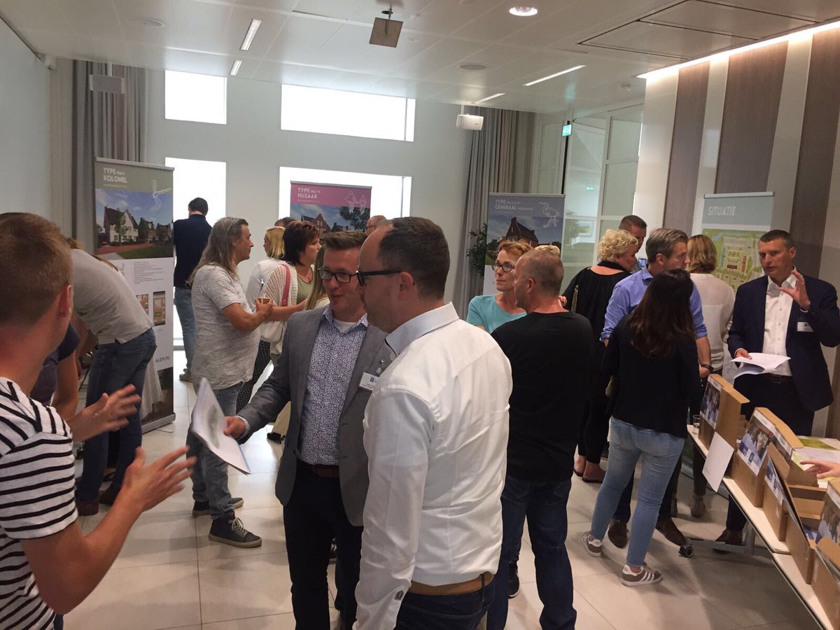 FBC_saida's tweet photo. De verkoop van #De Eilanden zojuist bij @RabobankAV gestart. Grote belangstelling voor een mooi project #Hoog Dalem https://t.co/ka7sESBg9c https://t.co/Yn8KVviiUX