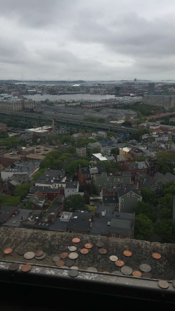 4BLinscott's tweet photo. Field trip fun! Fenway Park tour and view from the top of the Bunker Hill Monument @LinscottRumford @4CLinscott https://t.co/aSfdl6MJo7