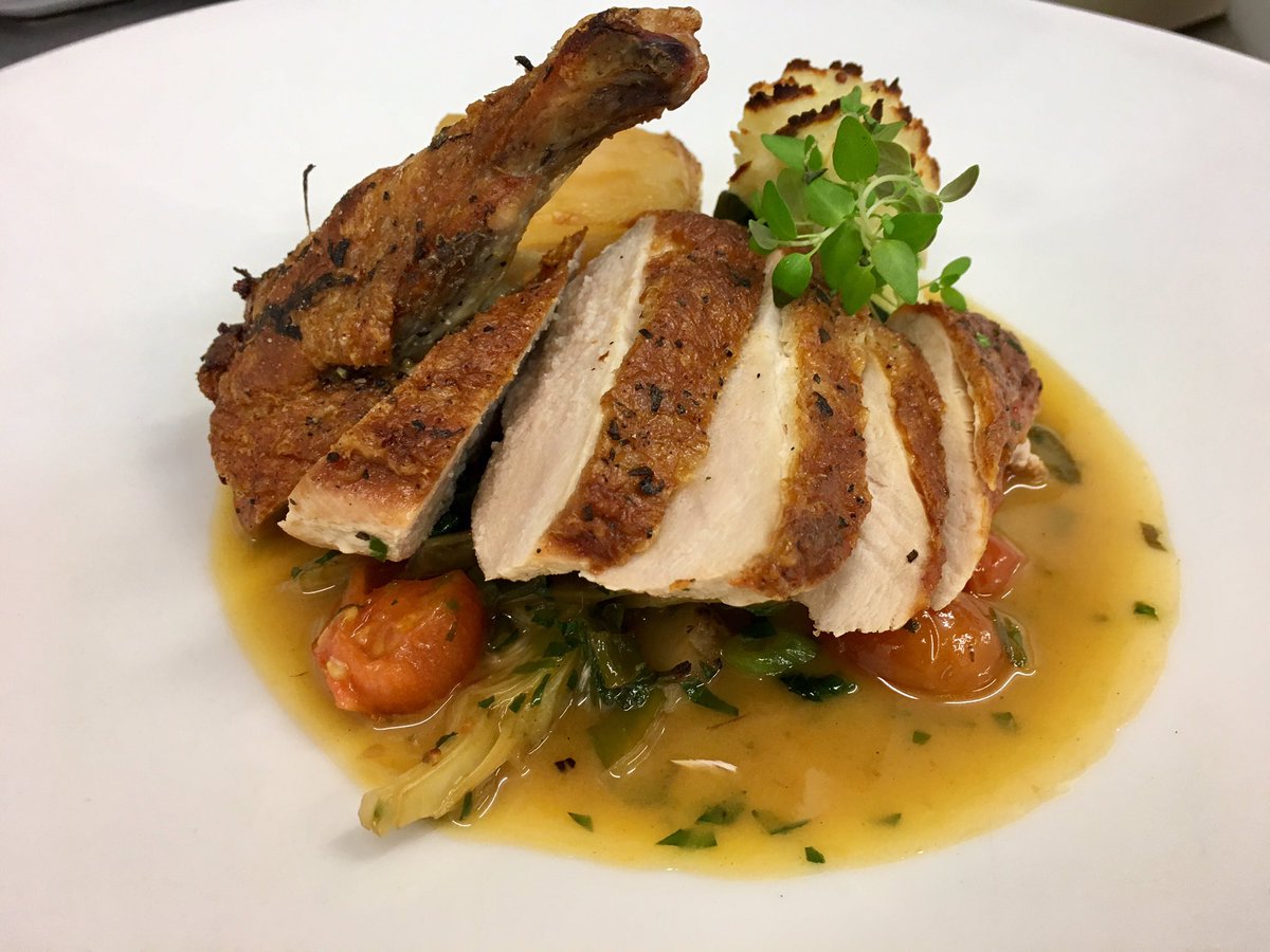 The_SunCafe's tweet photo. Pan-roasted #guinea #fowl breast with #oyster #mushrooms and #marsala #wine sauce 😋 https://t.co/sgoAmZBAOs