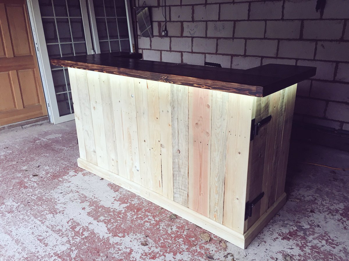 theportablepub's tweet photo. Calling all #Gin lovers... looking for a beautiful gin bar to hire?  Take a look at ours... #ginbar #hire https://t.co/k2TsWceuJb https://t.co/91aU3knc2Y