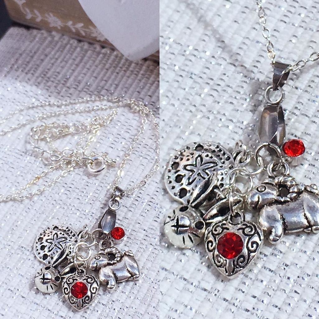 sparkly_pretty's tweet photo. You can now create your own charm necklaces!  You choose, we create and post them to you.  Easy!
… https://t.co/zBBcskwIO2 https://t.co/lIvVBrgnMC