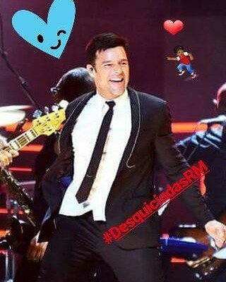 DesquiciadasRM's tweet photo. #ComunidadRM #FandomRM #DesquiciadasRM #RickyMartin #Love @ricky_martin #Arg #Argentinateextraña ❤ https://t.co/6LD9bXeI6u https://t.co/CeDTZKkTmF