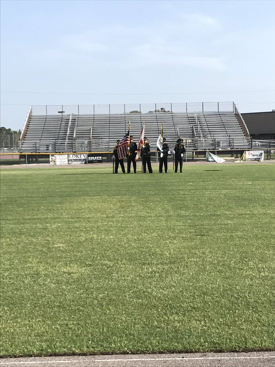 SheriffPinellas's tweet photo. Getting ready to rock with the PCSO Honor Guard! #K9Grad https://t.co/fjOHr5w3EC