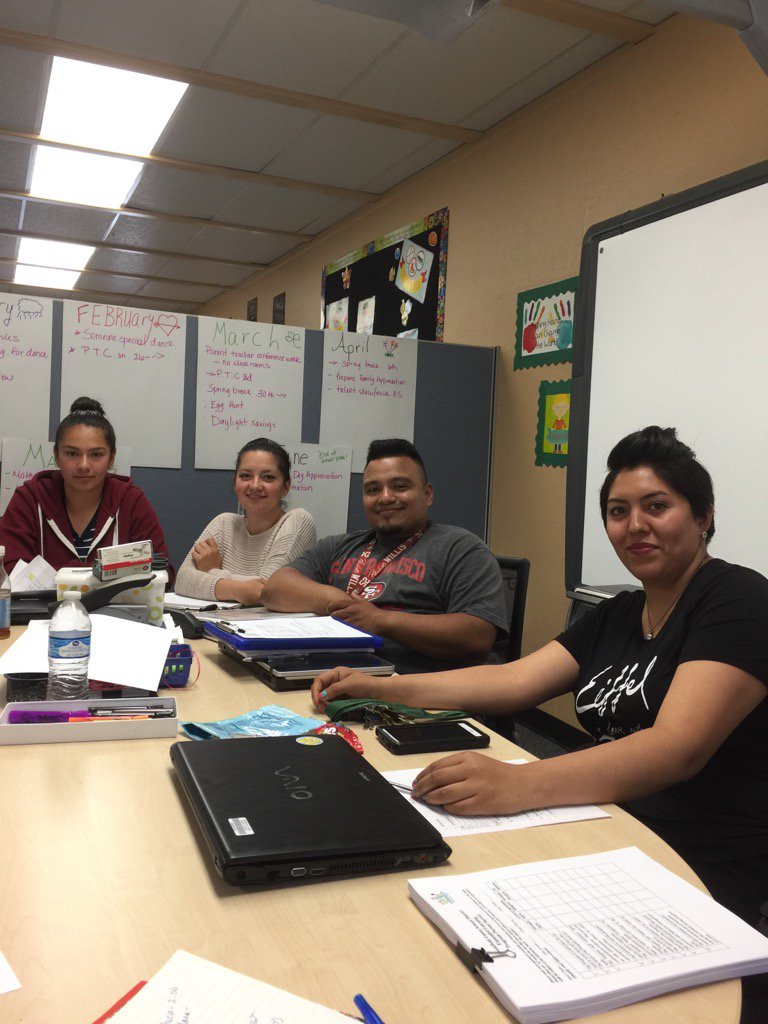 StellaLaurel2's tweet photo. After School Program Site Leaders planning for 2017-2018.  Hard workers with determination. https://t.co/JQGg1mcgyC
