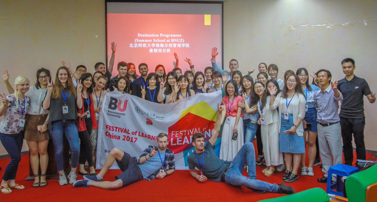 LinhHa0301's tweet photo. Some retro pics #wheninChina #daystoremember #globalBU #ChinaDestination2017 #summerschool #BUproud #throwback https://t.co/QMrKQjUfQx
