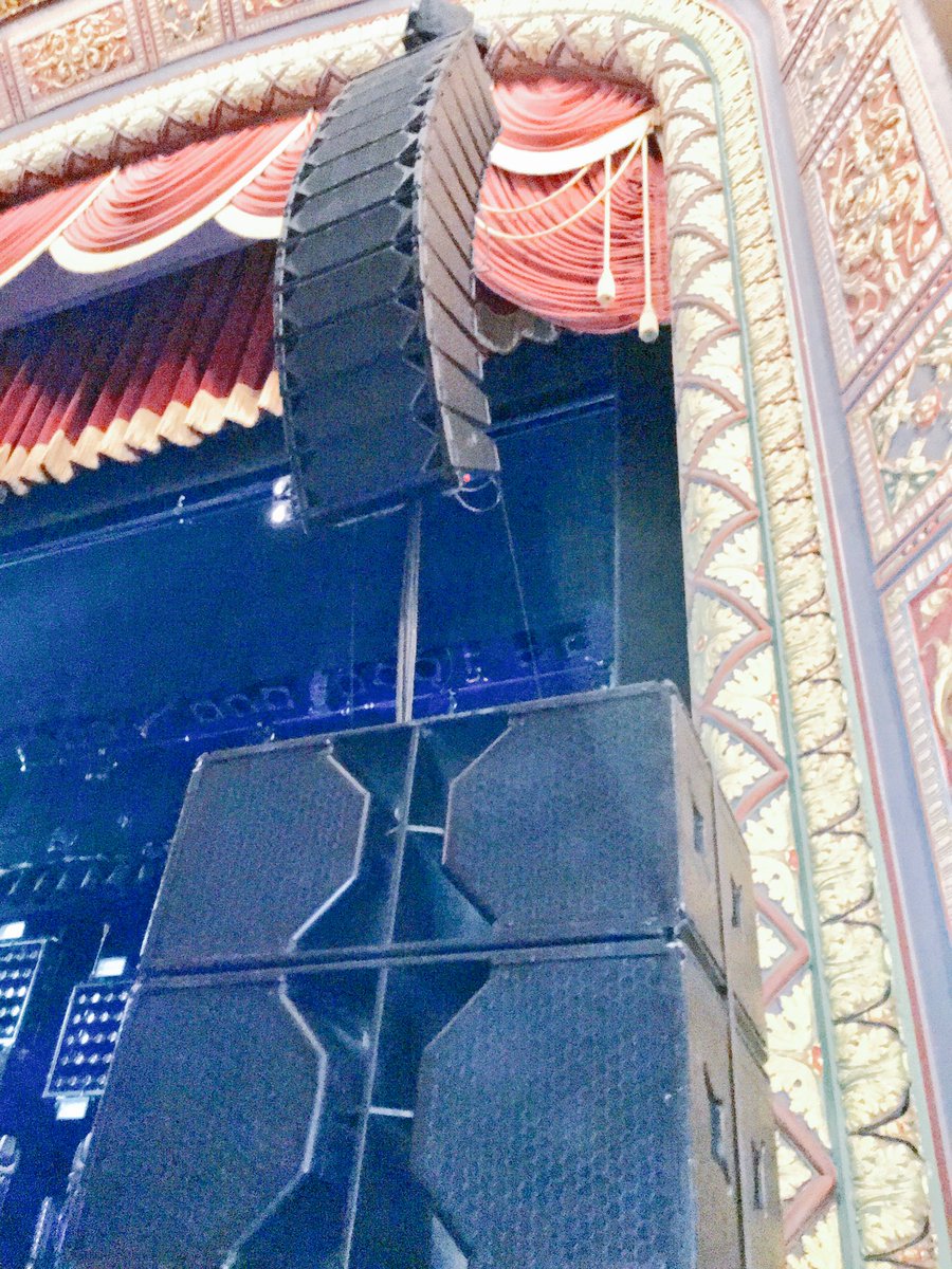 242Concepts's tweet photo. #cohesionseries #co8 PA delivering night after night on our @thorogoodmusic #rockpartytour2017 https://t.co/NralwrLkyz