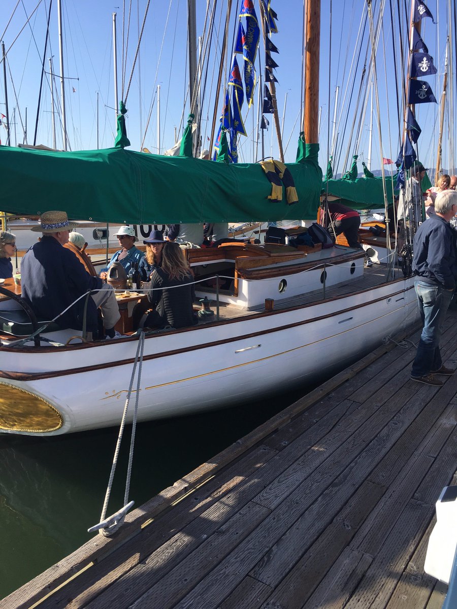 It was a perfect day for the Master Mariner’s Benevolent Society annual wooden boat race. We are proud to continue its support of the #MMBS!