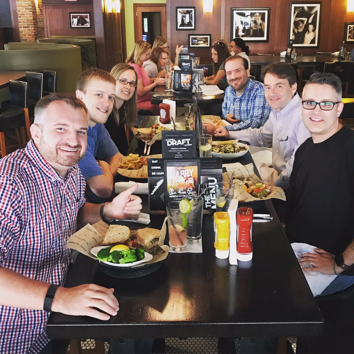 TimGreatLunch's tweet photo. Today #timgreatlunch had his 10 year anniversary lunch with the CEO! He had the California chicken club with a side of broccoli! #hylandlife https://t.co/F35ZTo7vQX