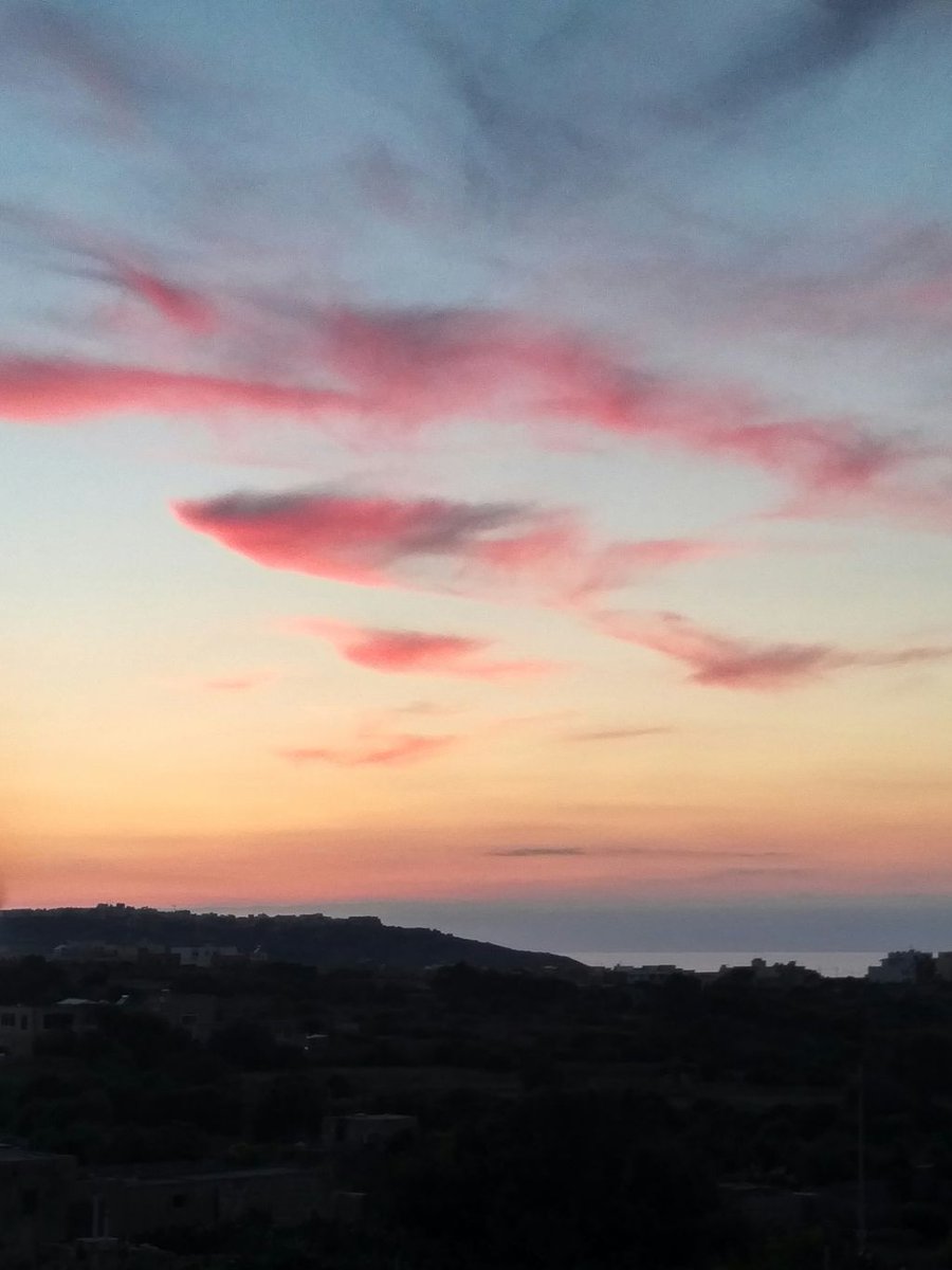Nuvole rosse
