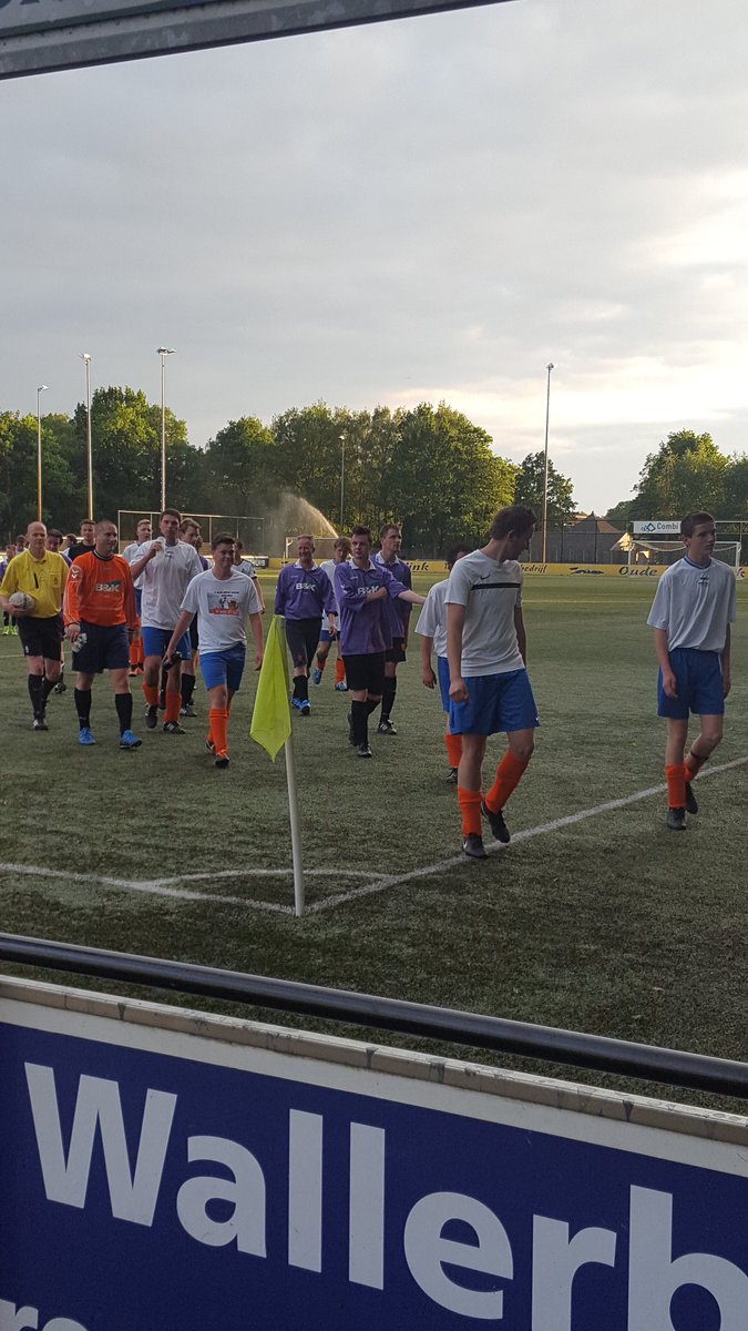 West Geesteren /Vermolen wint met 4-2 van Mensinkkamp.