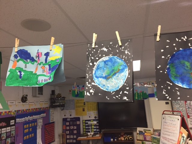 kelsteravery's tweet photo. "feeling artistically inspired;my littles are loving the different art forms"@SunValleyES Bibby's Kinders @WCSDCurriculum  @theartofed https://t.co/5bBvM4vhSW