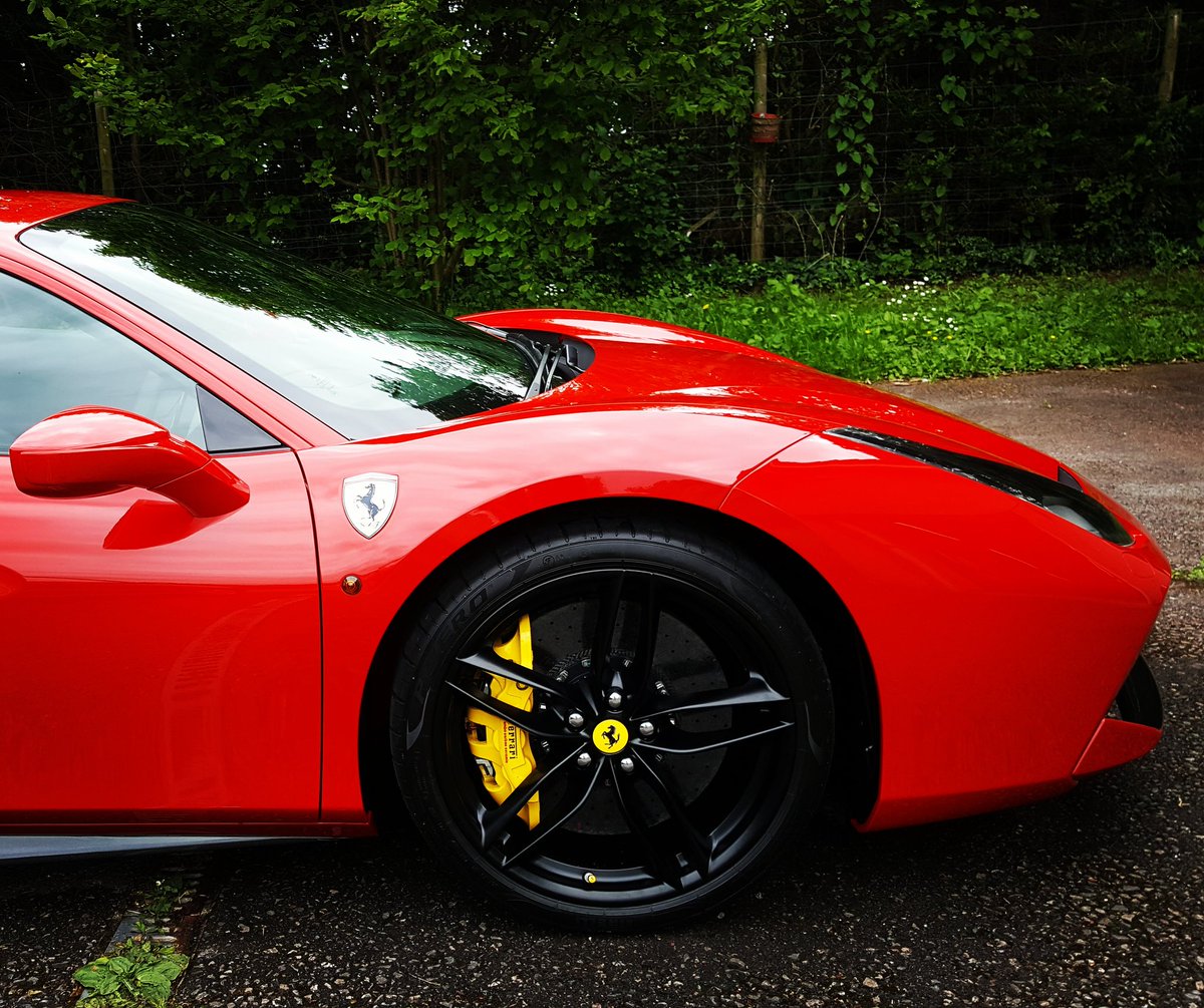 PlatDetailSW's tweet image. Ferrari 488 GTB