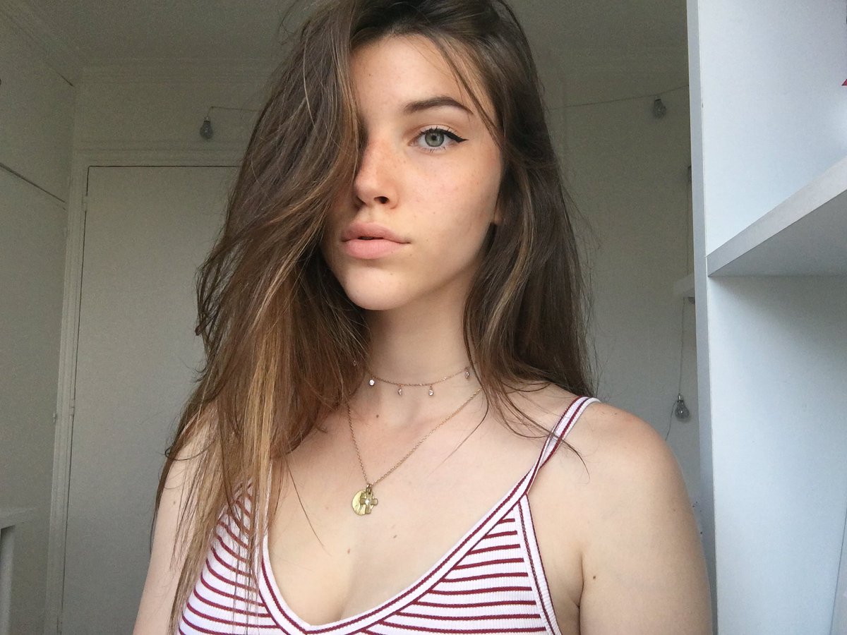 nolwennfjn's tweet photo. wassup twitter ?¿ https://t.co/crF2dGRbCd