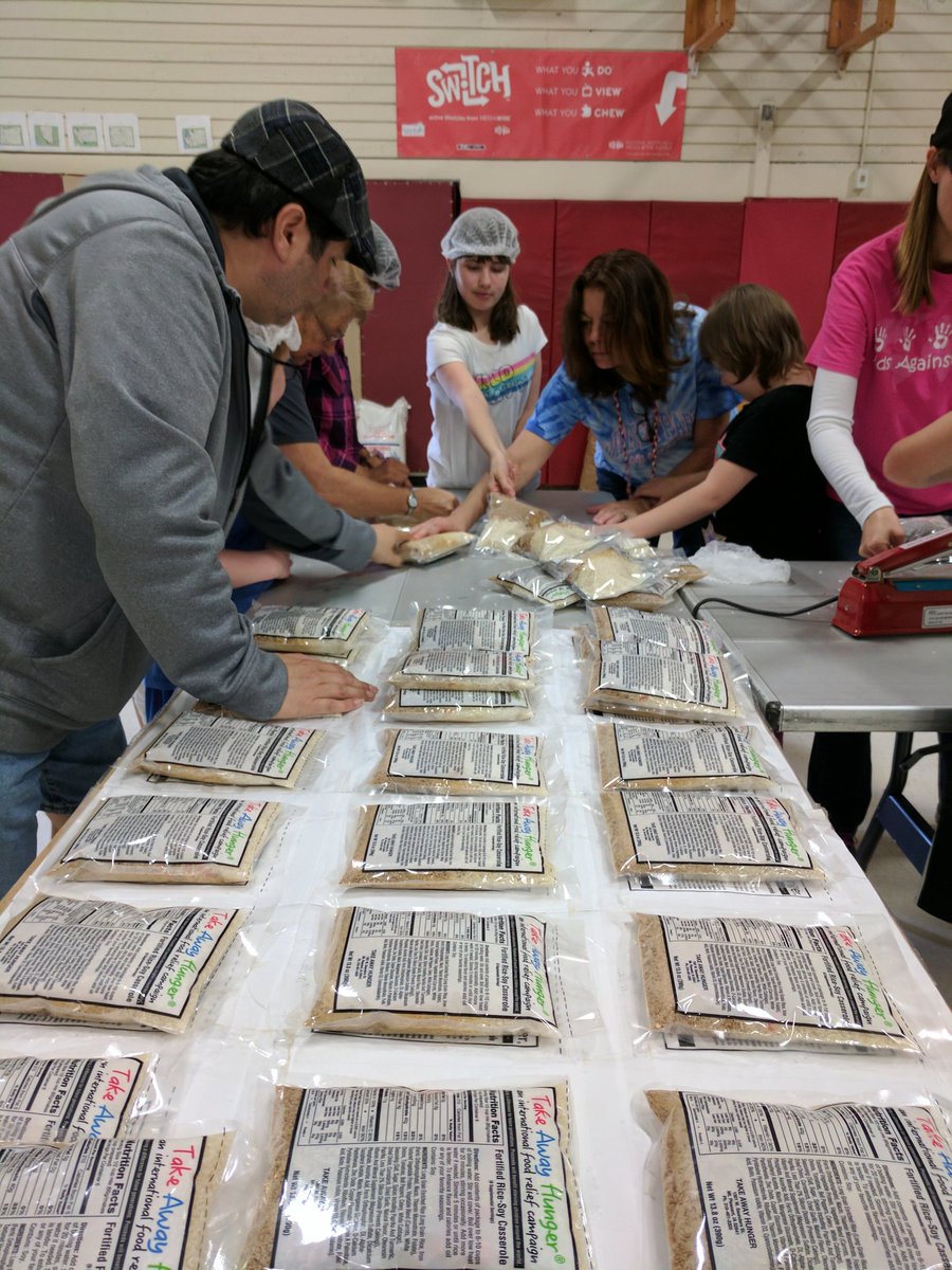 Jackjetscrcsd's tweet photo. The packaging continues here at Jackson #takeawayhunger https://t.co/FX2V3Wz9rb