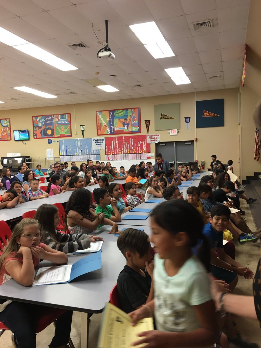 saladopatriots's tweet photo. Celebrating our 4th grade @profe_elmer @Msalmeida4 , Diaz, and Garcia students #saladopatriots #ecisdtweets https://t.co/pPRIHSZlza