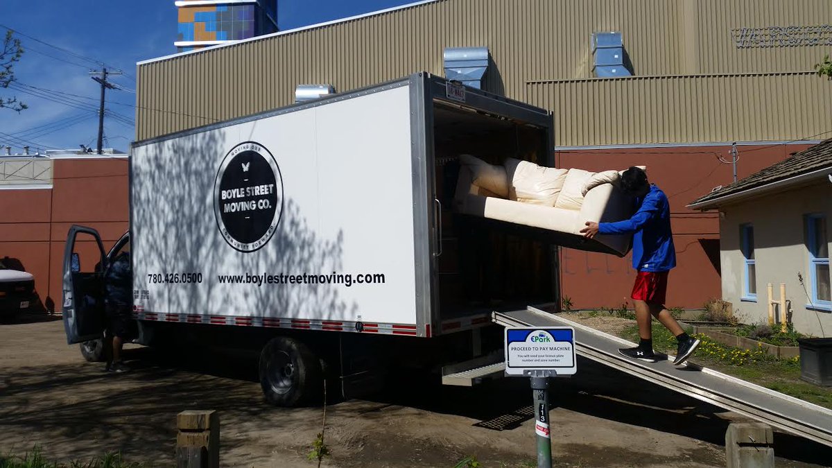 BoyleStreet's tweet photo. #socialenterprise like https://t.co/PbIGtIQfDW improve lives of #yegdt youth employees. Retweet if you agree! Book if you need movers! #Yeg https://t.co/pBY8UdXPok