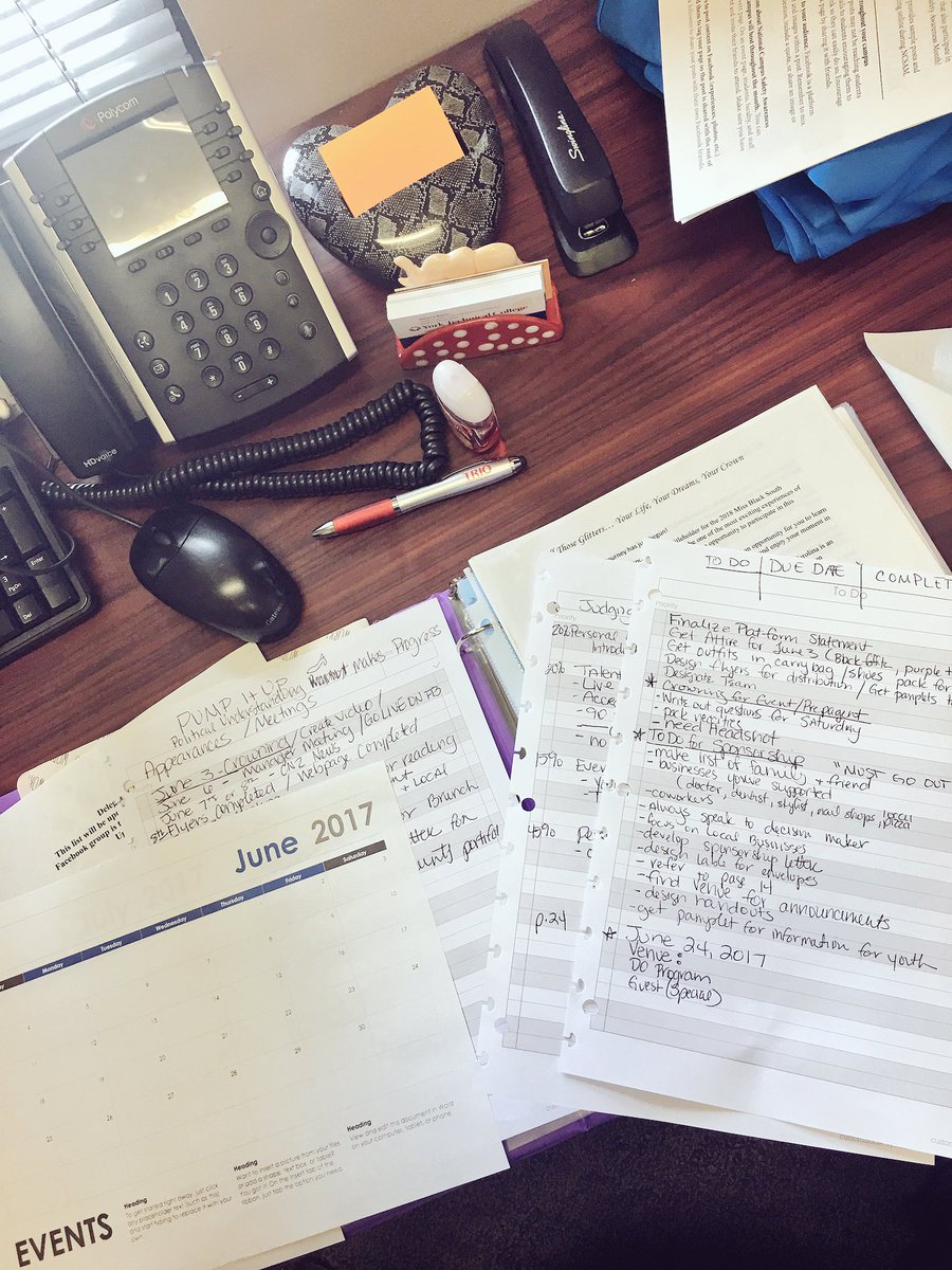 MissYorkCounty's tweet photo. Pageant planning at its finest😅🤗 #MBSC #CrownReady #PUMP https://t.co/WVkI8VVMlX