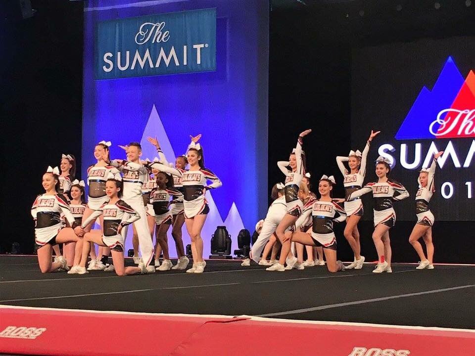 USAWildcatsJuCo's tweet photo. #transformationtuesday JuCo4 2012-2017!! See anyone in the first picture that looks familiar?😏 https://t.co/eFiqoRR4GK