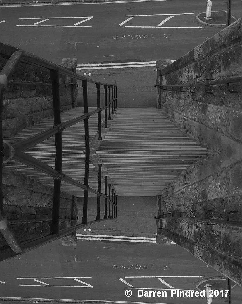 Rev_D_UK's tweet photo. Playing with perception in photos is fun #StepAround https://t.co/aHnZ7zoaFn