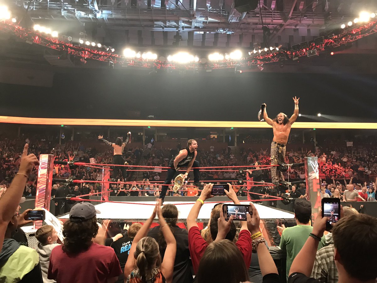 adlange2004's tweet photo. Thank u so much @MATTHARDYBRAND &amp; @JEFFHARDYBRAND for the shirt last night @WWE #RAW #ExtremeLunatics #DreamComeTrue #HardyBoyzRock https://t.co/YcoYIJbdVq