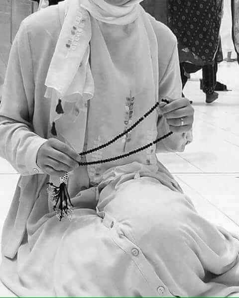 h_Musawi_93's tweet photo. في قانون الله التائب من الذنب كمن لا ذنب له استغفروا ربكم أنه كان غفارا
استغفر الله العظيم ربي واتوب اليه  #قيثارة_للدعم
#قروب_الجاسر_للدعم https://t.co/alapekBhUu