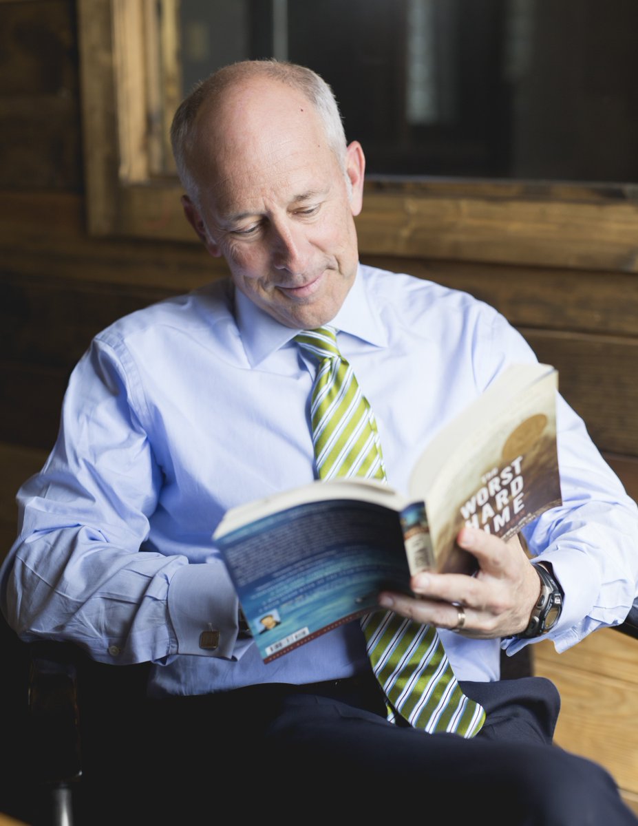 lubbocklibrary's tweet photo. LBK's @MayorDanPope was caught reading during National Get Caught Reading Month! #literacy #book #reading #GetCaughtReading #Lubbock #LBKLIB https://t.co/bfz3aUGQMn