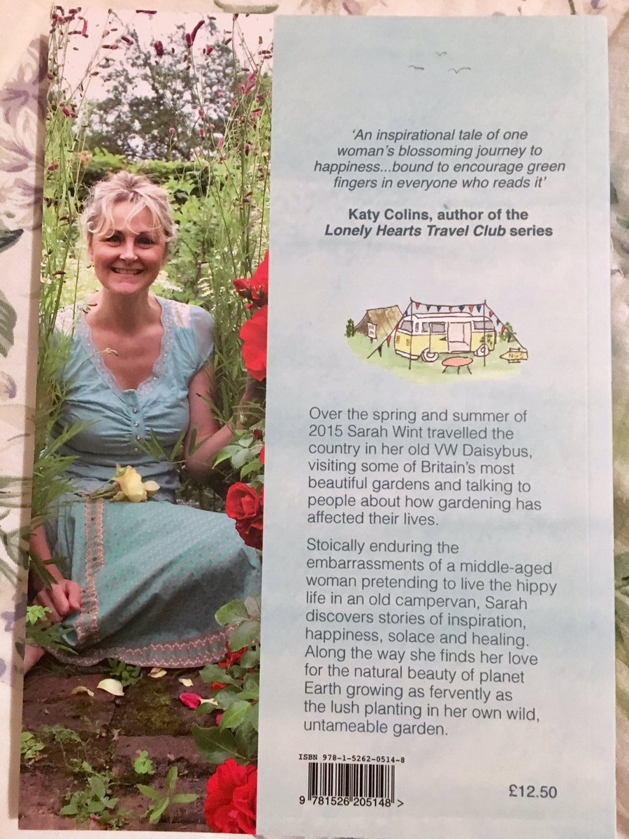 amandaloviza's tweet photo. 'Well chuffed' to have my first book photo credit 😄😄😄 And such a gorgeous book! V proud of @daisy_bus @nicelittleplace, honored to be a part https://t.co/S7ENq7ztIP