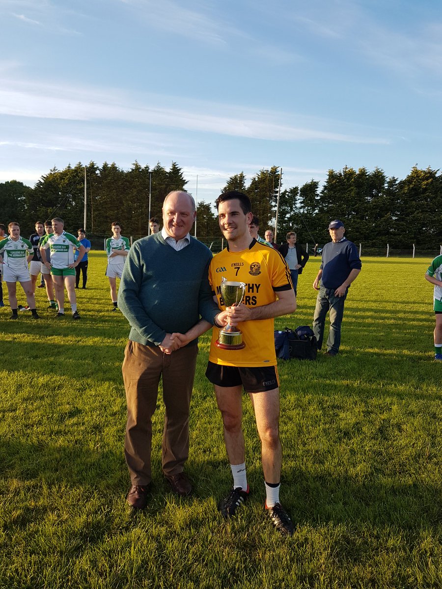 EmmetsCLG's tweet photo. Champions!! https://t.co/D73G5Cd0Vo