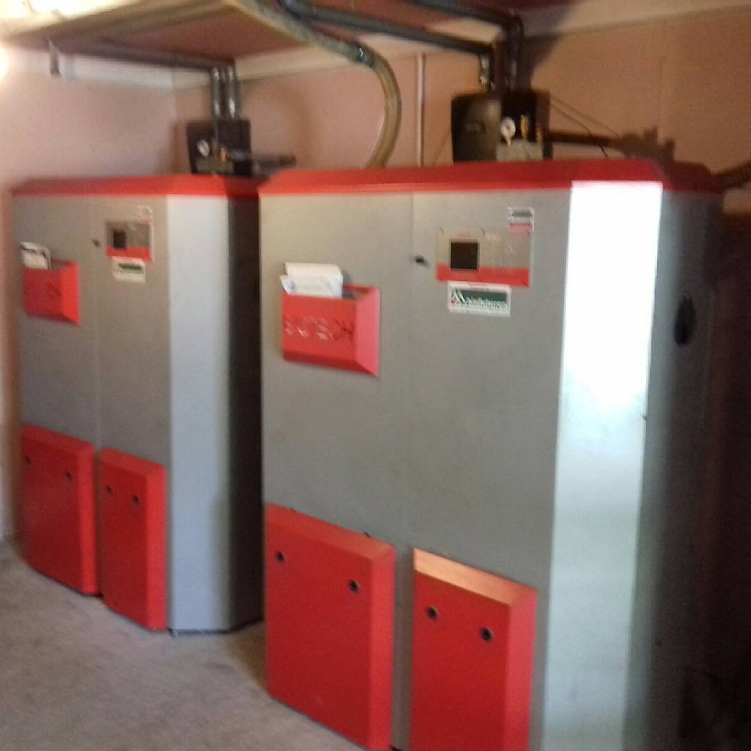 PPSchimney's tweet photo. #ppschimney #pelletburner #ppschimneysweepNewport  #soot #cleanflue#chimney #smoke 
#NO1CHIMNEYSWEEPWALES https://t.co/AfTaUOjoaO