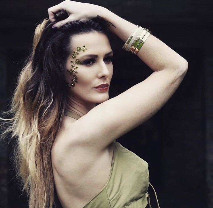 Sarah_Gething's tweet photo. Loved my photoshoot yesterday ❤️ https://t.co/KqwZ1rZmN9