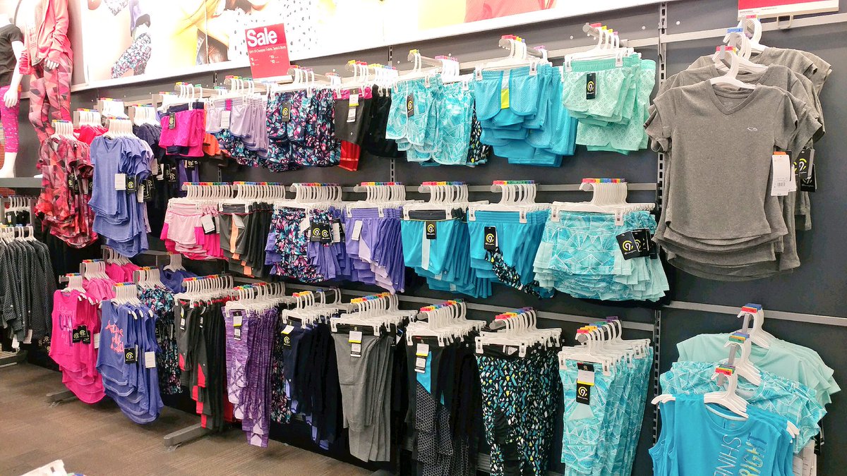 TM <a href="/beccah84/">Becca Archibald</a> being a sales driver 🙌🏻 c9 short sales down? Create a short statement w/ outfit options😍👏🏻<a href="/noelknock/">Noel Knock</a> <a href="/AliciaRoseH/">Alicia Rose Hodges</a> <a href="/Kara_P_Brown/">Kara Milone</a>