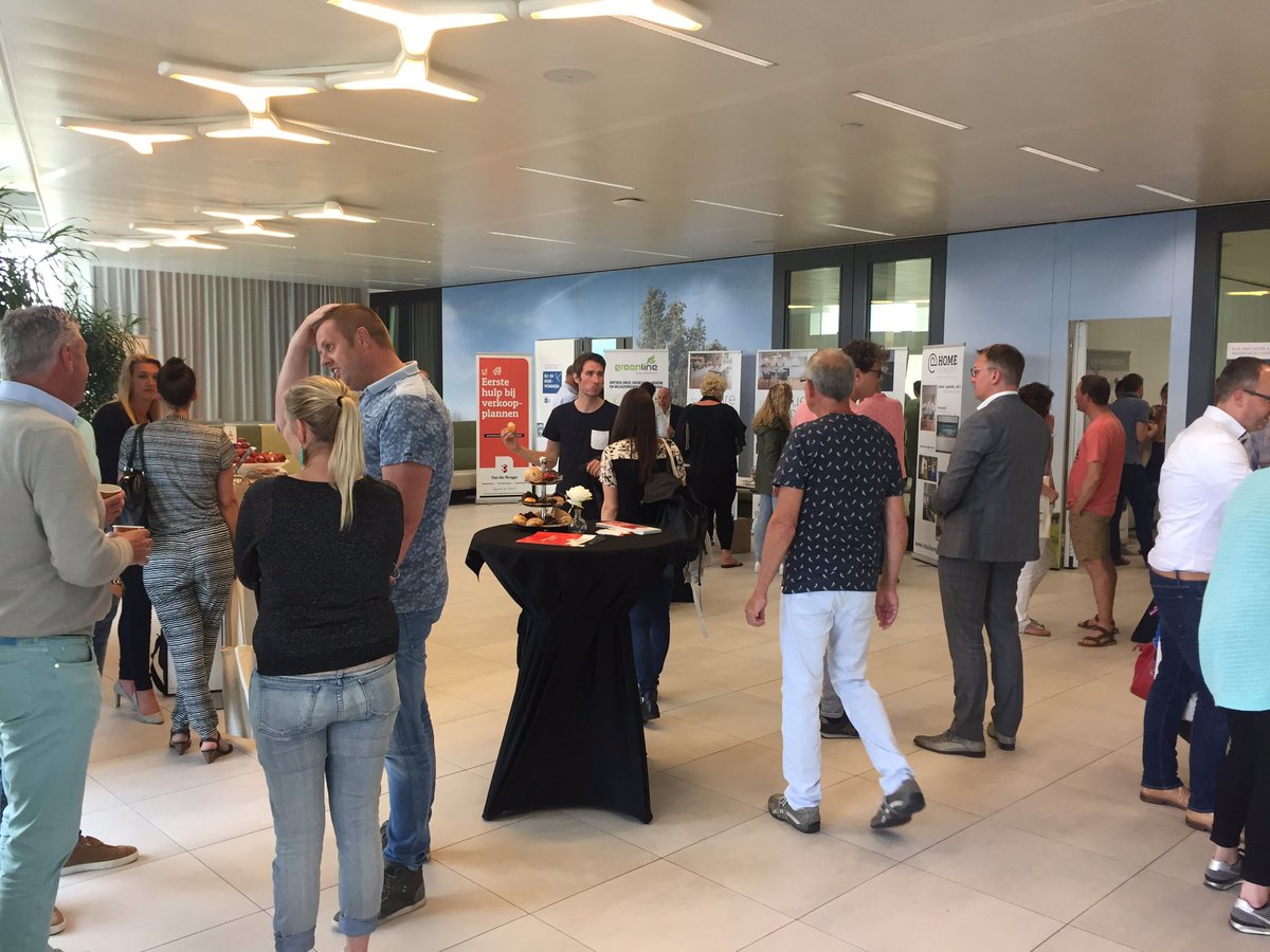 arnavanwerd's tweet photo. Het was een geslaagd verkoopevenement van nieuwbouwplan #DeEilanden #HoogDalem bij @RabobankAV. Veel #hypotheek oriëntatiegesprekken gevoerd https://t.co/HZ4SonBgX5