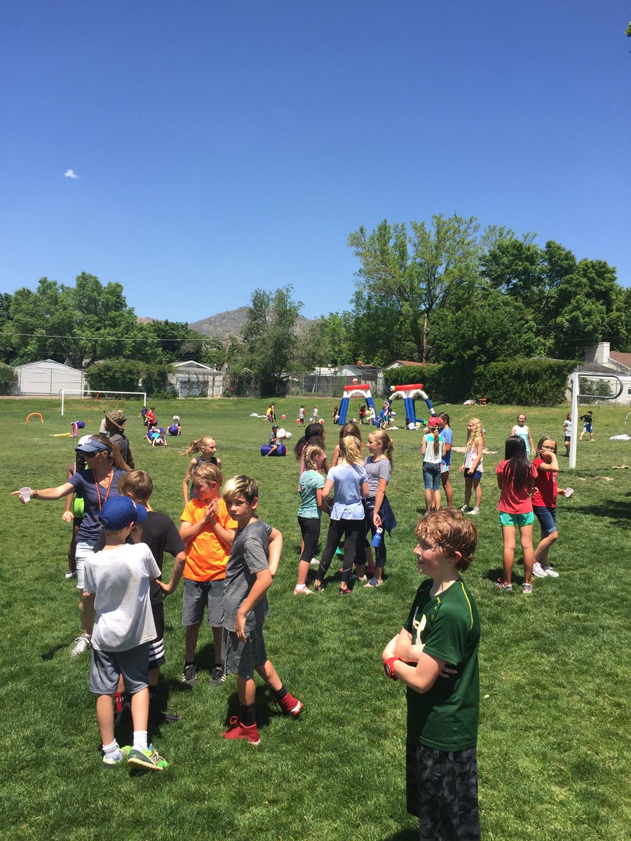 DilworthSLC's tweet photo. Field Day 2017. #dilworthslc https://t.co/XmkAnlyJ6d