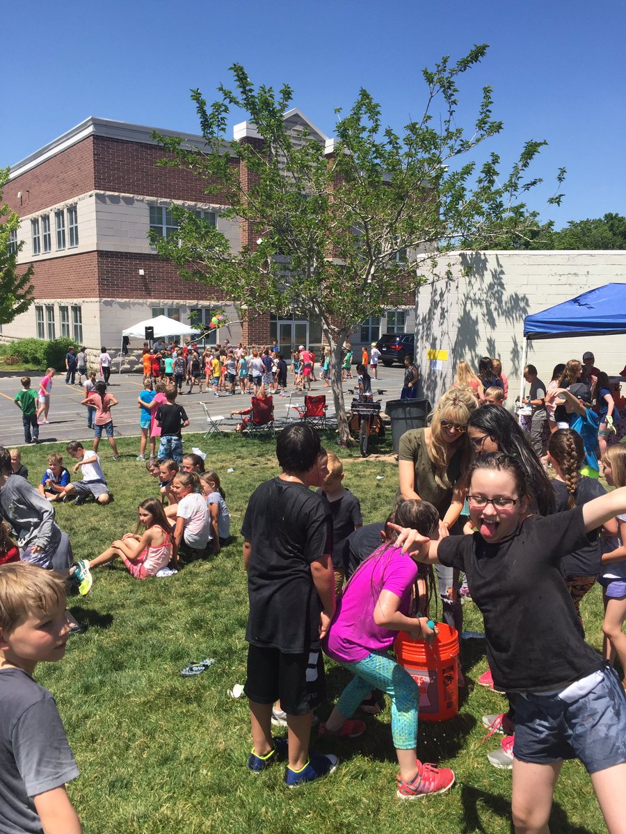 DilworthSLC's tweet photo. Field Day 2017. #dilworthslc https://t.co/XmkAnlyJ6d
