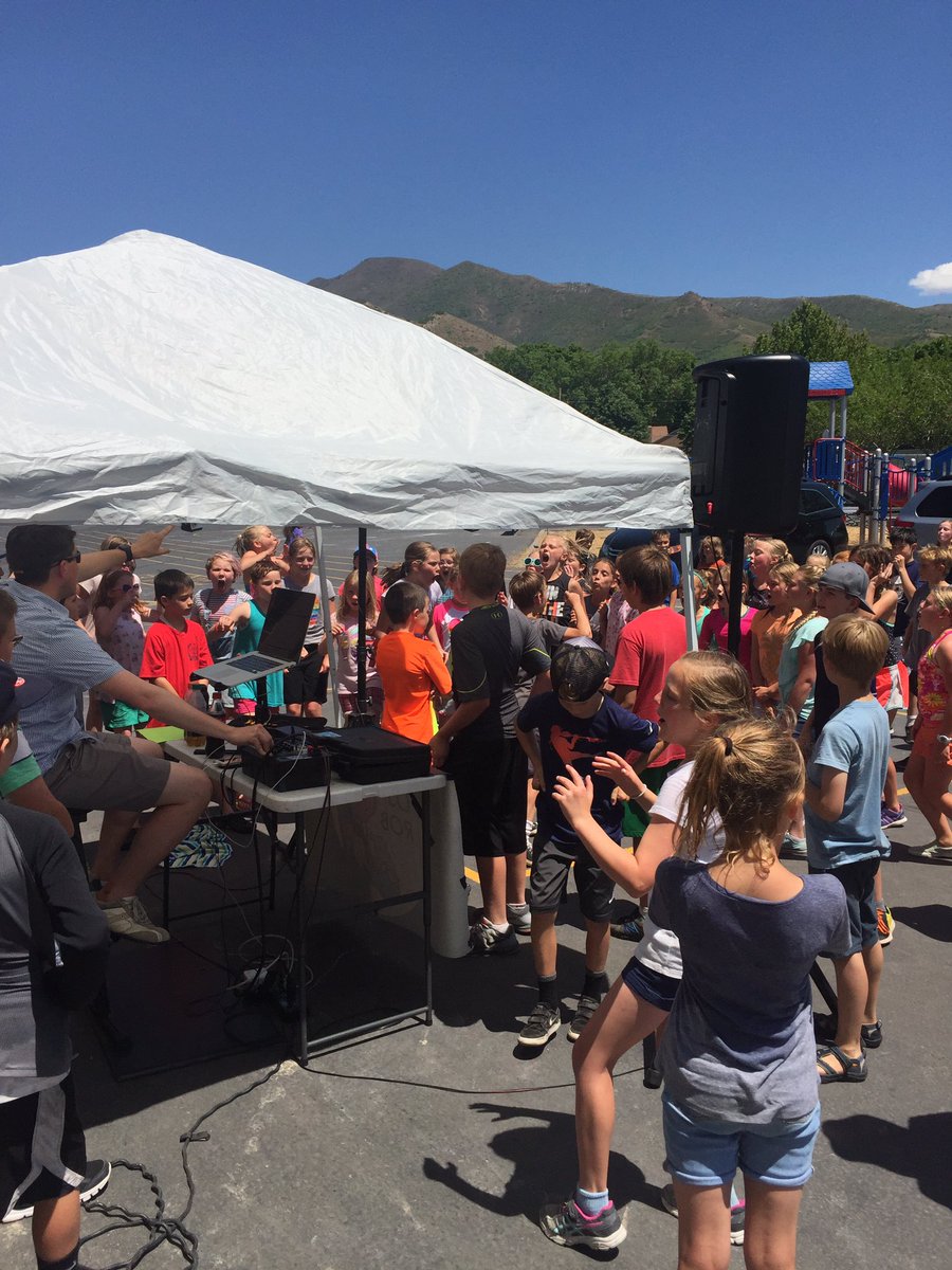 DilworthSLC's tweet photo. Field Day 2017. #dilworthslc https://t.co/XmkAnlyJ6d