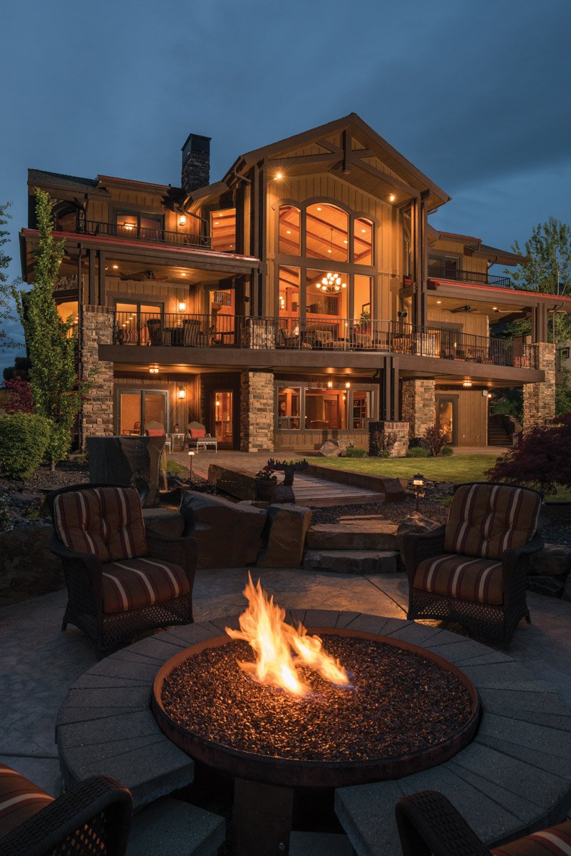 MonarchHomes_'s tweet photo. Why not cozy up to a warm fire-pit on a brisk Spring night #MonarchCustomhomes #idahome #cda https://t.co/EpjMrR6Wcn